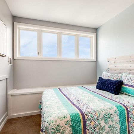 Walk Score 90!!-Historic Downtown District-2 Blocks To Famous Forsyth Park- Huge Private Patio-Private Parking ซาวานนาห์ ภายนอก รูปภาพ